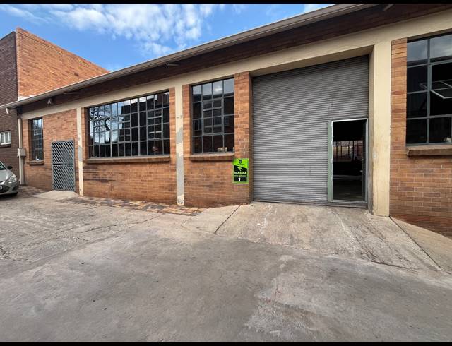 619M² WAREHOUSE TO LET IN EASTLEIGH